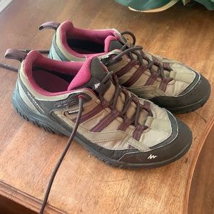 Quechua hiking boots